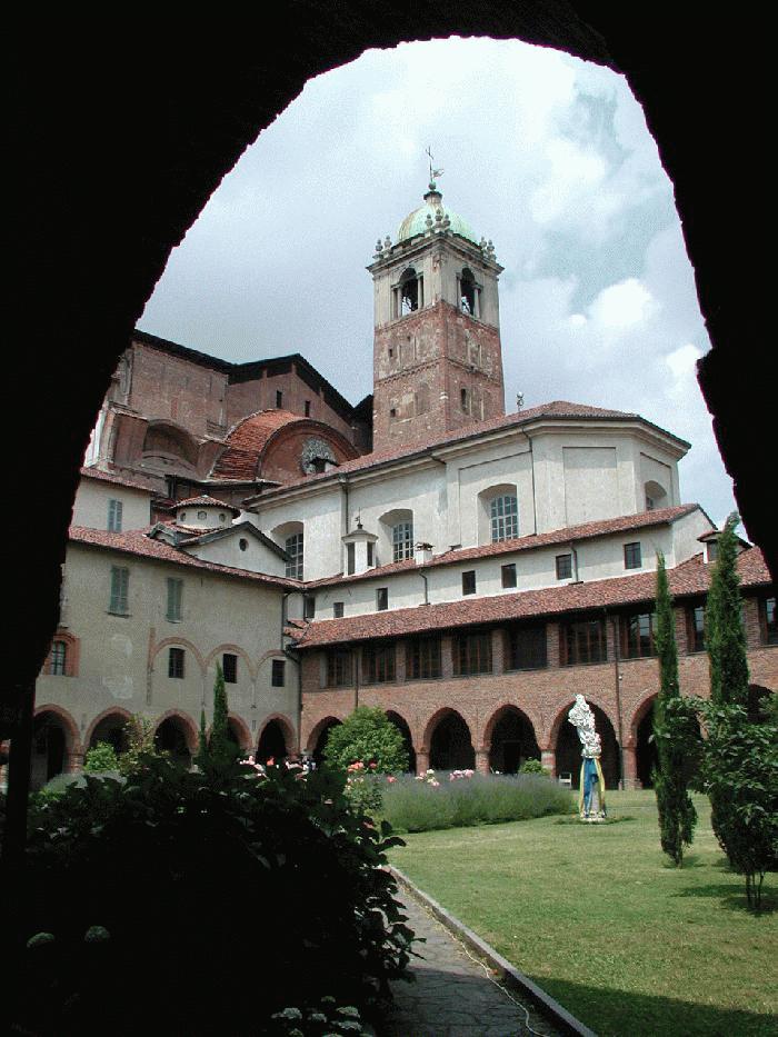 Veduta del Duomo da P.zza della Repubblica